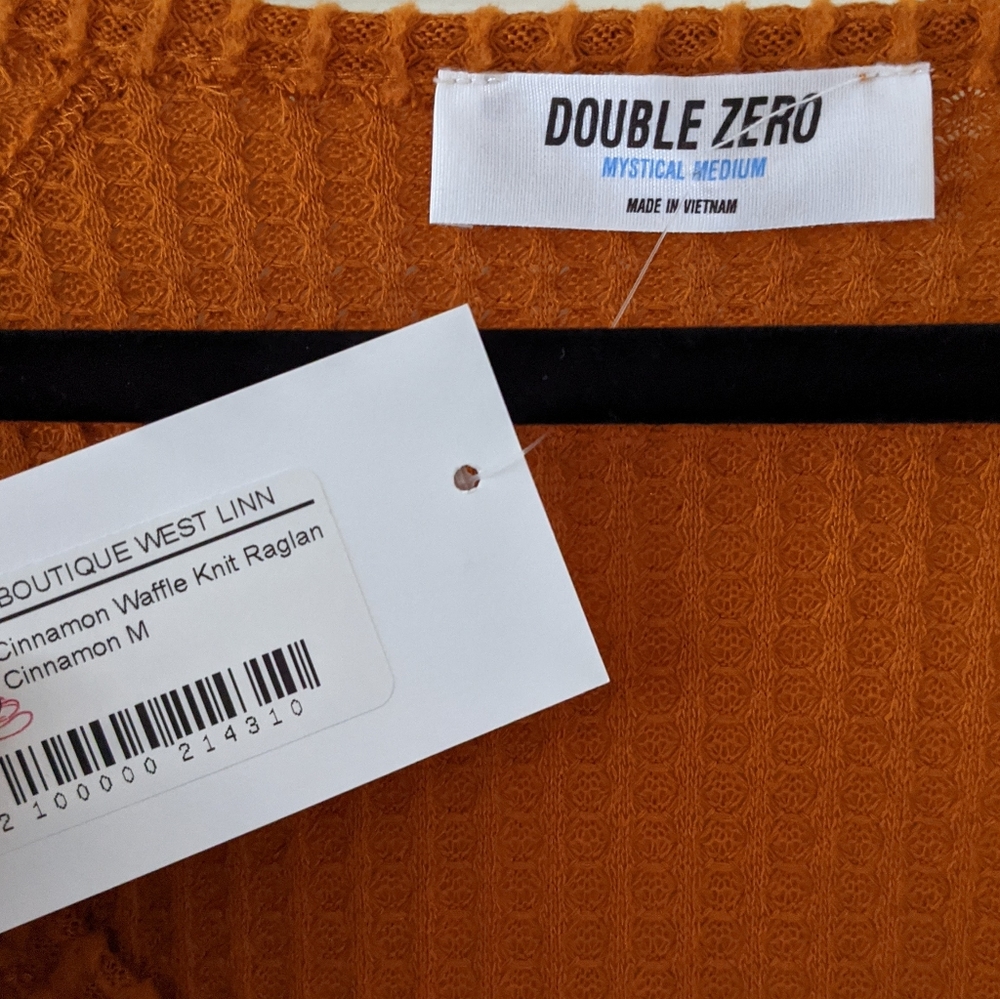 Rust colored blouse - Picture 3 of 3